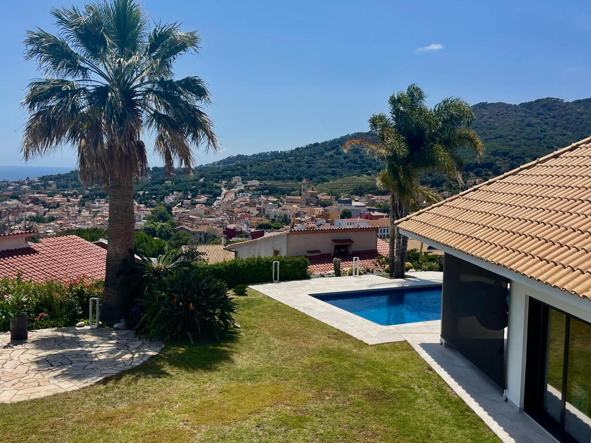 Palm Maresme - Suite With Bathroom And Terrasse With Ocean Views In A Private Villa Vilassar De Dalt Exteriör bild
